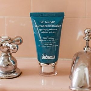 dr. brandt Microdermabrasion Age Defying Exfoliato